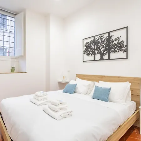 2 Bdr Navona Quintessential Charm