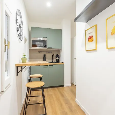 2 Bdr Navona Quintessential Charm شقة