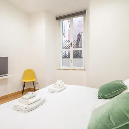 2 Bdr Navona Quintessential Charm 아파트 로마